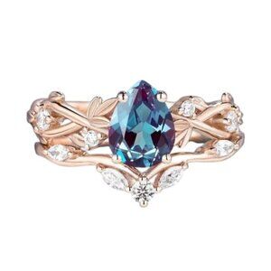 Pear Shape Alexandrite 2 piece Bridal Set engagement set in rose gold